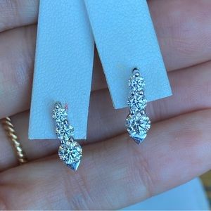 Hearts on Fire 0.94ct Diamond Earrings.